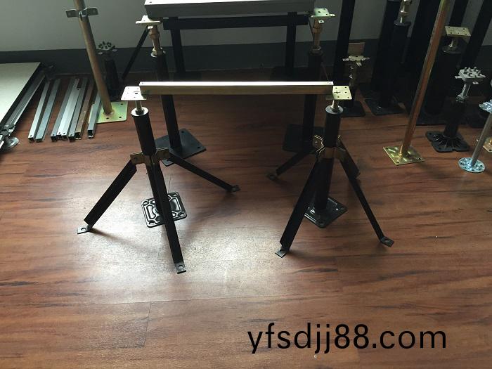 防靜(jing)電地闆(ban)配(pei)件